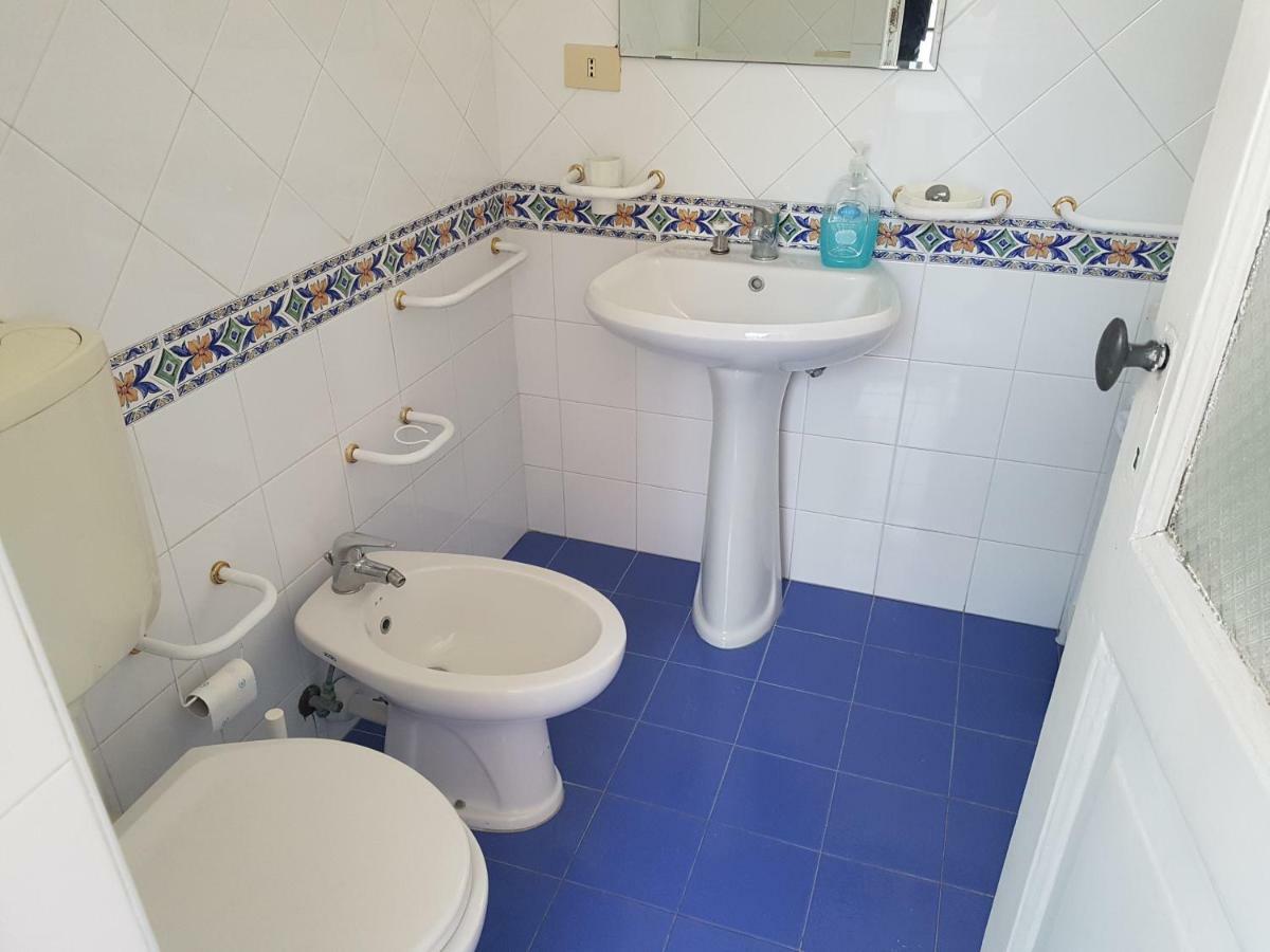 Appartamenti Su Piazza Matteotti Forio Centralissimi Exteriör bild